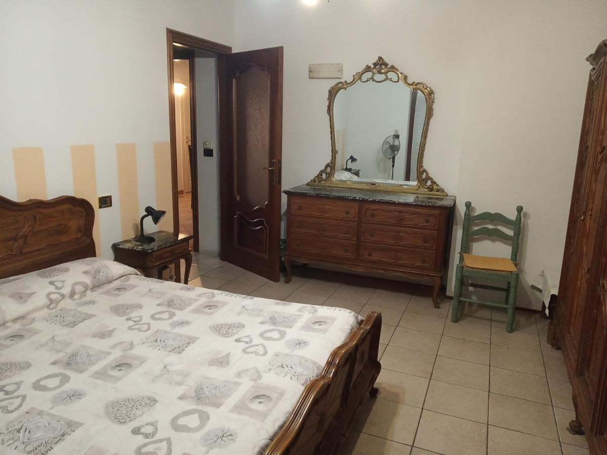 Feletto Bed & Breakfast Mezzaluna מראה חיצוני תמונה