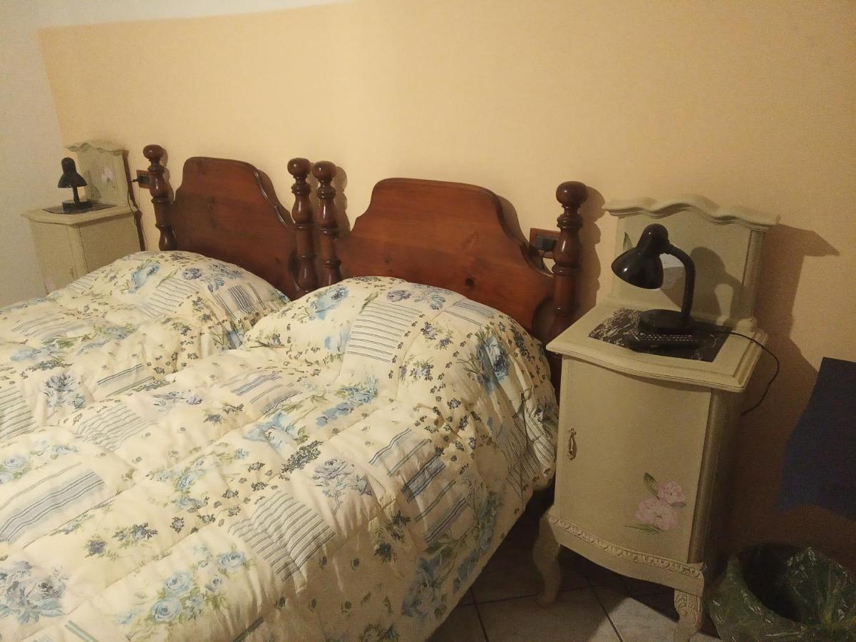 Feletto Bed & Breakfast Mezzaluna מראה חיצוני תמונה